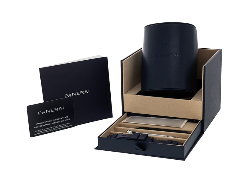 Panerai Submersible PAM02068 Image 4